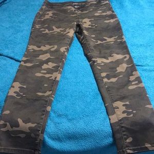 New York and Company Camo Leggings size Large